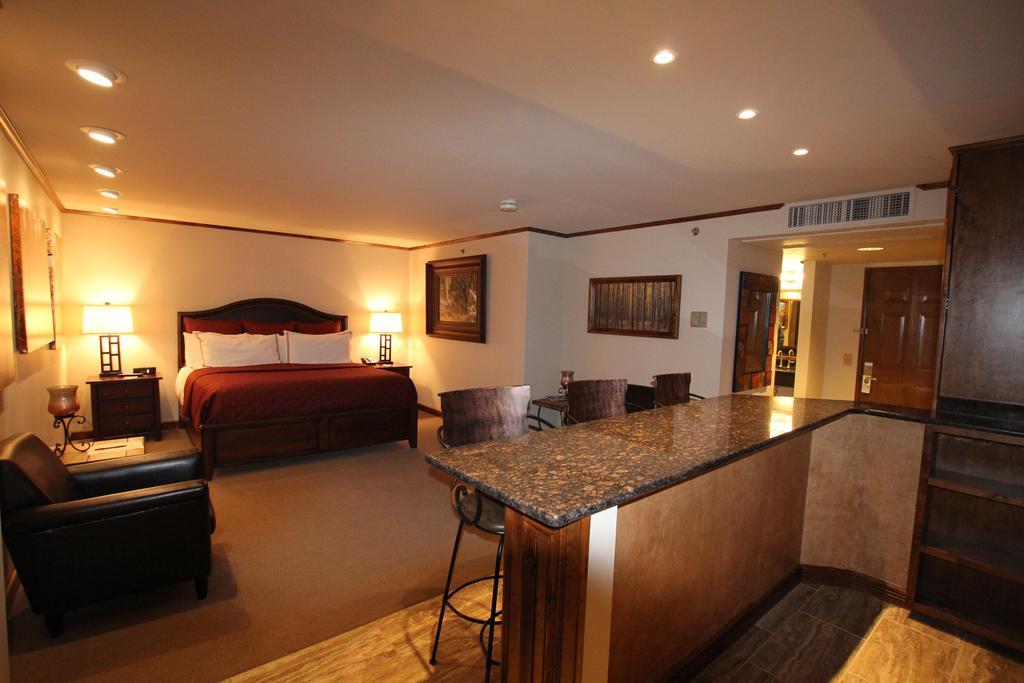 Grand Z Hotel Casino By Red Lion Hotels (Adults Only) Central  City Luaran gambar